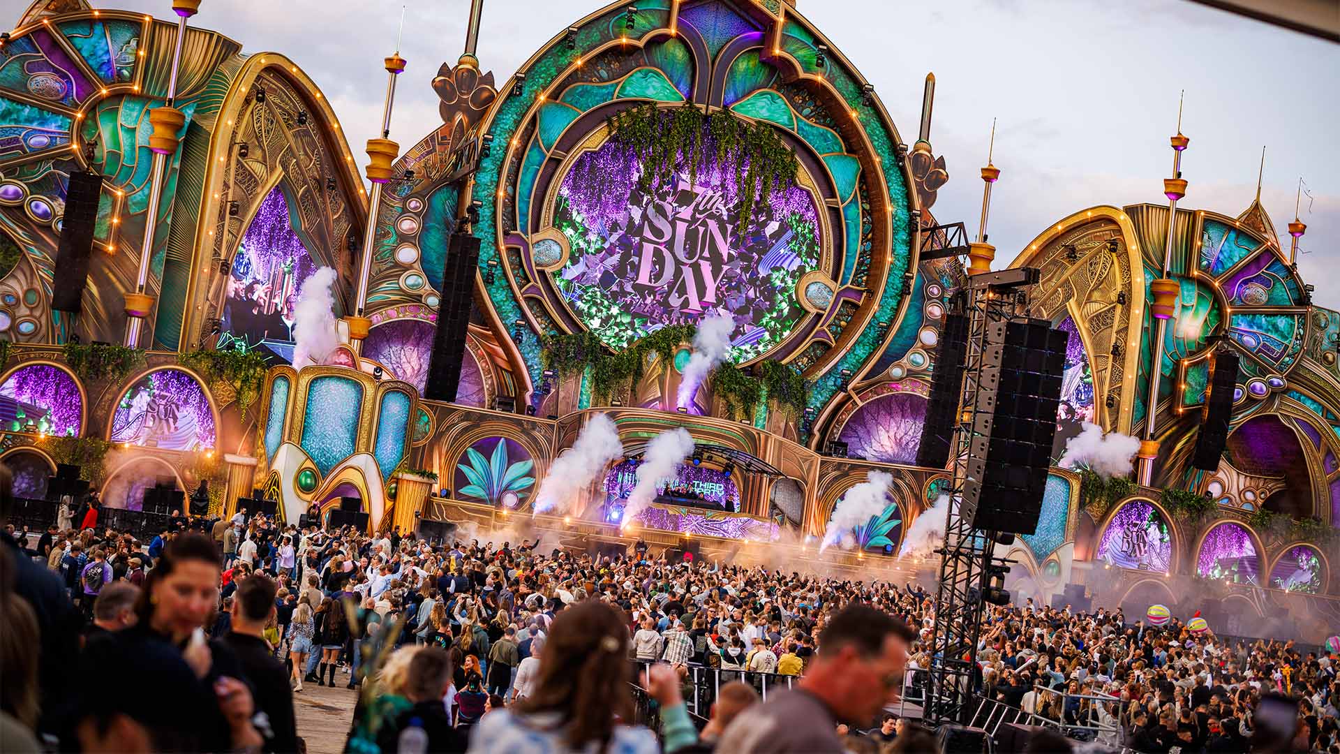 250608-200300-7th SUNDAY FESTIVAL-Martin Hols-54000-CR3--